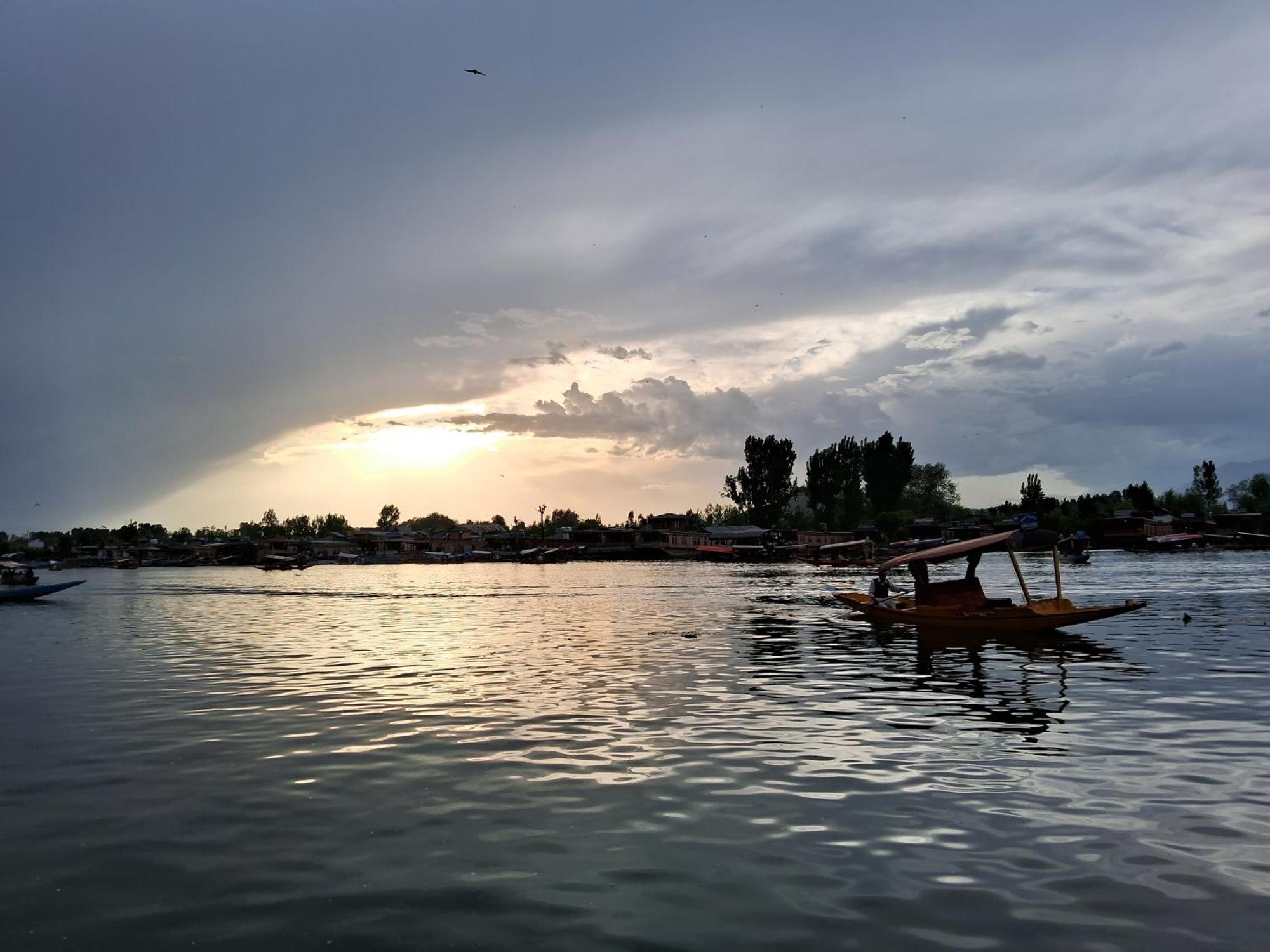 Goona Palace Houseboats Srīnagar Exterior foto