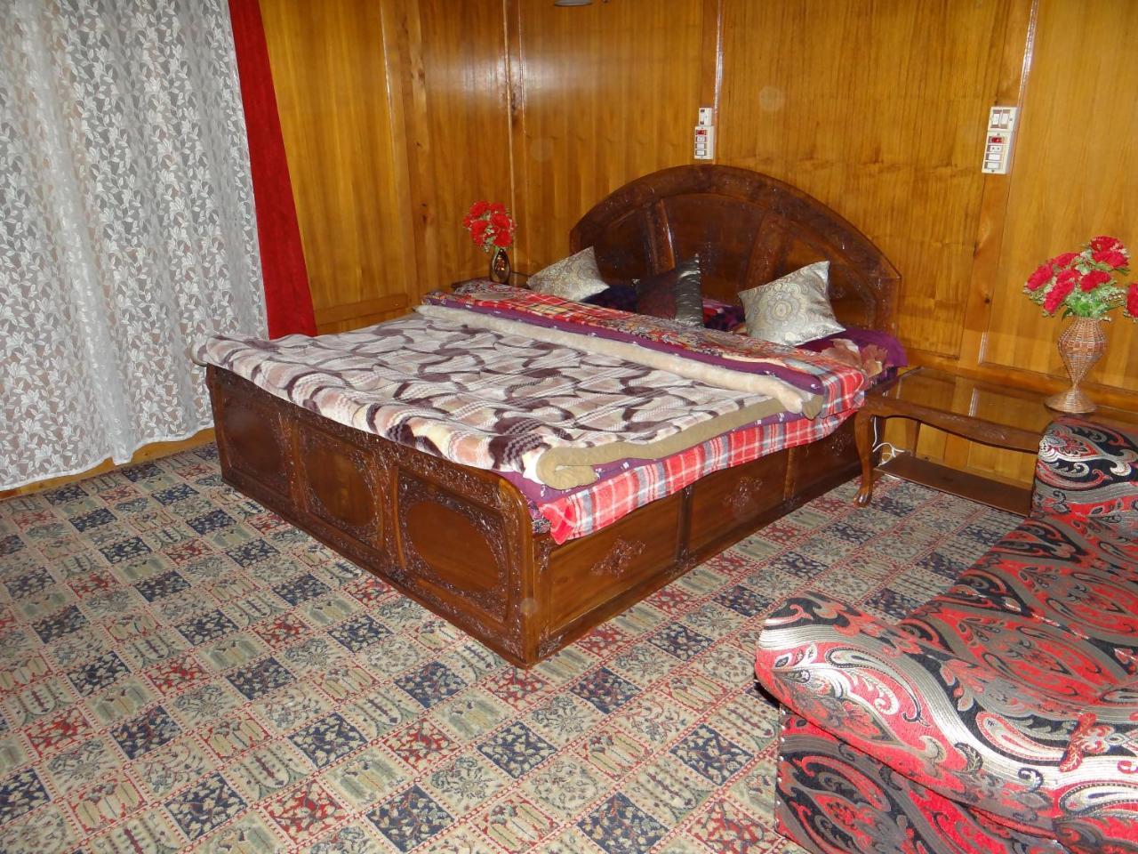 Goona Palace Houseboats Srīnagar Exterior foto